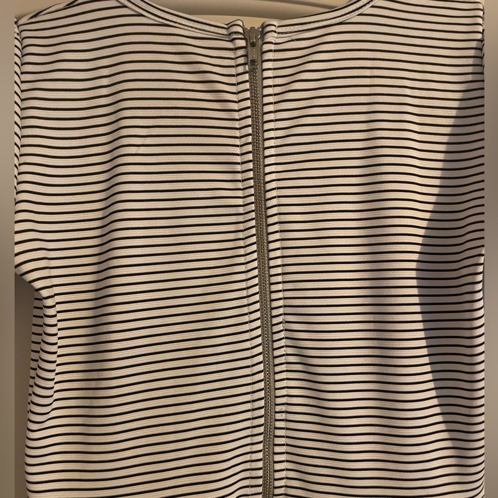 Perfect basic dress!! - Picture 2 of 2